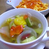 冷凍グリル野菜ミックスでコンソメスープ